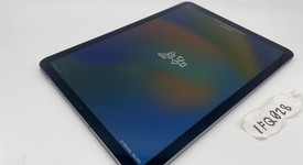 Mint
													Apple iPad Air 5th Gen - Unlocked, Gray, 64 GB, A2589, photo 3 of 5