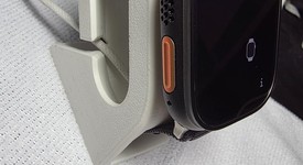 Mint
													Apple Watch Ultra 3 49mm - Unlocked, Black, A3281, photo 4 of 6