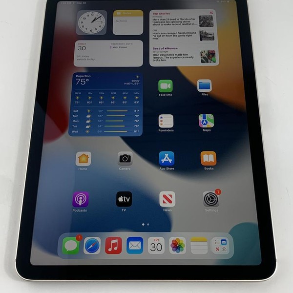 Apple iPad Air 5th Gen - Wi-Fi, 64 GB, Starlight, A2588