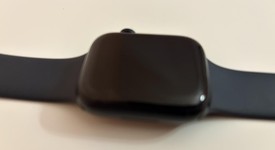 Mint
													Apple Watch Series 9 45mm - Unlocked, Midnight, A2984 - Cellular, Aluminum, photo 3 of 5