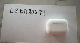 Used
													Apple AirPods Pro 2 - USB-C, photo 2 of 9