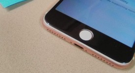 Fair
													Apple iPhone 7 Plus - AT&T, Rose Gold, 32 GB, 3 GB, A1784, photo 3 of 9
