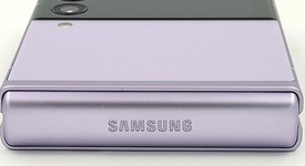 Fair
													Samsung Galaxy Z Flip3 5G - T-Mobile, Lavender, 128 GB, 8 GB, SM-F711U, photo 2 of 9