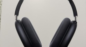 New
													Apple AirPods Max USB-C - Midnight, photo 4 of 6