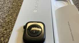 Mint
													Apple Watch Series 10 46mm - Unlocked, Slate, A3003 - Cellular, Titanium, photo 5 of 8