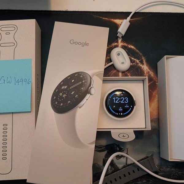 Google Pixel Watch 4 - Wi-Fi, Silver, 41mm, Wi-Fi