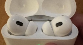 Used
													Apple AirPods Pro 2nd Gen - USB-C, photo 4 of 7