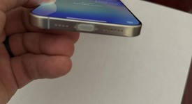 Good
													Apple iPhone 16 Pro Max - Unlocked, White, 256 GB, A3084, photo 4 of 5