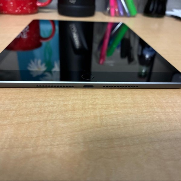 Apple iPad (9th Gen) - Wi-Fi, 64 GB, Gray, A2602