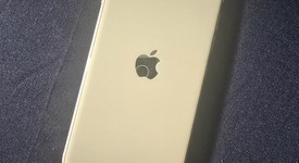 Good
													Apple iPhone SE 3rd Gen 2022 - Unlocked, Starlight, 128 GB, A2595, photo 3 of 4