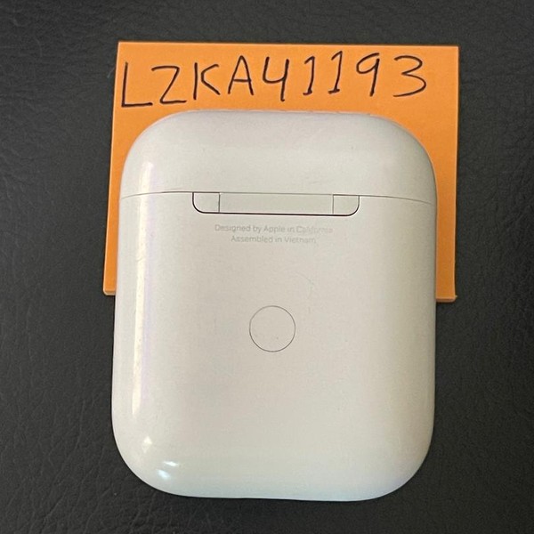 Apple AirPods 2nd Gen - Wireless Case