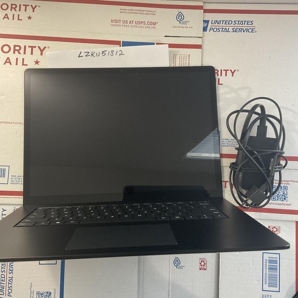 Microsoft Surface Laptop 3 - 256 GB, Black, 16 GB, Intel Core i7, 15 inch