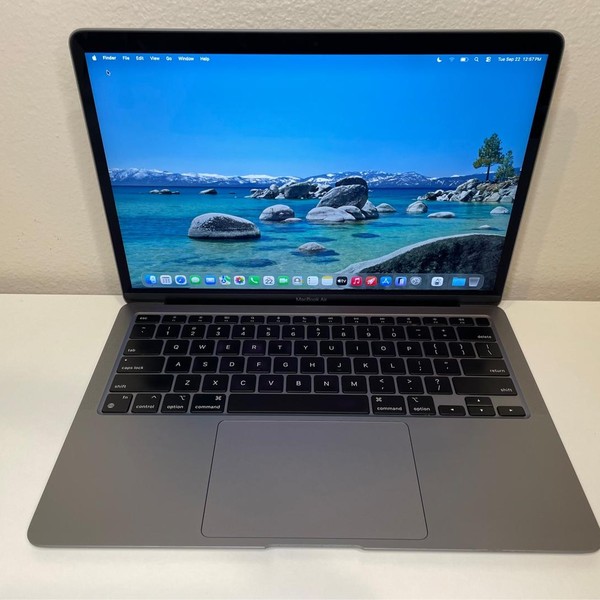 MacBook Air 2020 - 13 inch - 256 GB, Gray, 8 GB, Apple M1