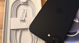 Mint
													Apple iPhone 16e - AT&T, Black, 128 GB, A3212, photo 2 of 6