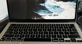 Good
													MacBook Air 2022 - 13" - Apple M2, Starlight, 256 GB, 16 GB, photo 1 of 10