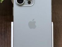 Apple iPhone 16 Pro Max