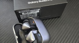 Used
													Samsung Galaxy Buds3 Pro - Silver, photo 4 of 5
