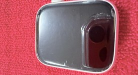 Good
													Apple Watch Series 9 45mm - Unlocked, Starlight, A2984 - Cellular, Aluminum, photo 2 of 13