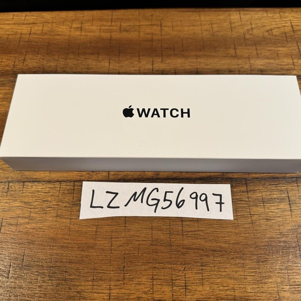 Apple Watch SE 2nd Gen 44mm - Starlight, A2723 - GPS, Aluminum