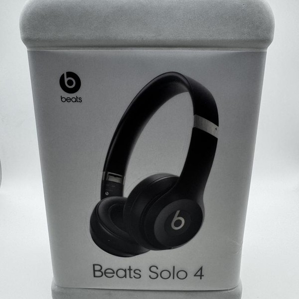 Beats Solo 4 - Black