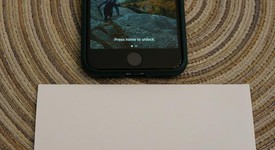 Good
													Apple iPhone SE 3rd Gen 2022 - Unlocked, Starlight, 128 GB, A2595, photo 2 of 3