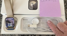 Good
													Apple Watch Series 9 41mm - Starlight, A2978 - GPS, Aluminum, photo 3 of 13