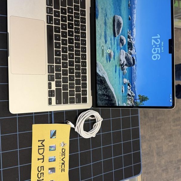 MacBook Air 2024 (M3) - 13 inch - 256 GB, Starlight, 8 GB, Apple M3, 8-core GPU