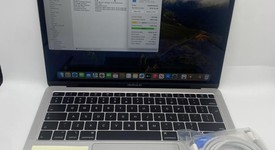 Good
													MacBook Air 2018 - 13" - I5, Silver, 256 GB, 8 GB, photo 1 of 11