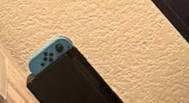 Mint
													Nintendo Switch - Red & Blue, 32 GB, photo 1 of 12