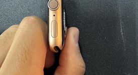 Good
													Apple Watch Series 4 44mm - Gold, A1978 - GPS, Aluminum, photo 2 of 7