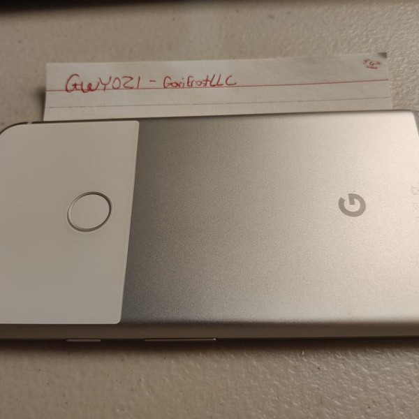 Google Pixel XL - Unlocked, 128 GB, Silver, 4 GB, Google Edition