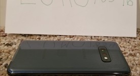Mint
													Samsung Galaxy S10e - Unlocked, Black, 128 GB, 6 GB, SM-G970U1, photo 3 of 12