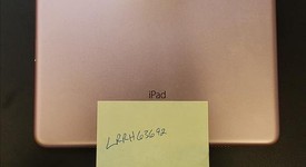 Good
													Apple iPad Pro 9.7" - AT&T, Rose Gold, 32 GB, A1674, photo 2 of 5