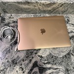 Mint MacBook Air 2020 - 13 inch - 256 GB, Gold, 8 GB, Intel Core i3