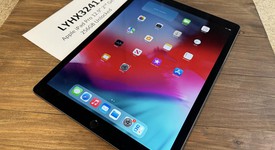 Good
													Apple iPad Pro 12.9" 2nd Gen 2017 - Unlocked, Gray, 256 GB, photo 1 of 7