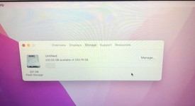 Good
													MacBook Air 2017 - 13" - I5, Silver, 256 GB, 4 GB, photo 1 of 9