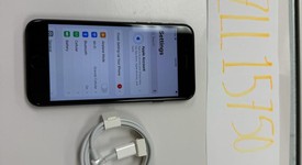 Mint
													Apple iPhone SE 3rd Gen 2022 - Unlocked, Midnight, 64 GB, A2595, photo 5 of 7