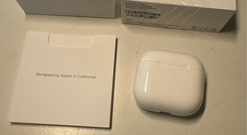 Used
													Apple AirPods 4th Gen - Standard, photo 1 of 3