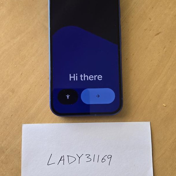 Google Pixel 10 - Unlocked, 256 GB, Indigo, GLBW0