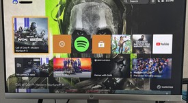 Mint
													Xbox One S (2016) - White, 1 TB, All Digital Edition, photo 2 of 10