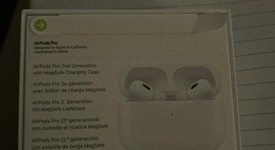 New
													Apple AirPods Pro 2nd Gen - Lightning, photo 3 of 5