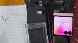 Mint
													Motorola Razr (2025) - Verizon, Pink, 256 GB, 8 GB, photo 1 of 10