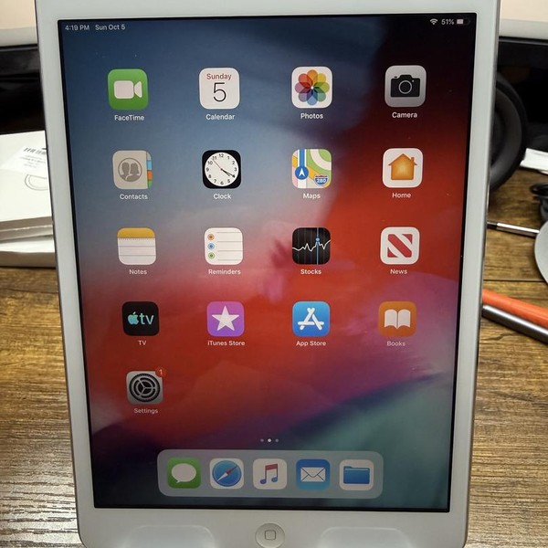 Apple iPad Mini 2 Retina - Wi-Fi, 128 GB, Silver
