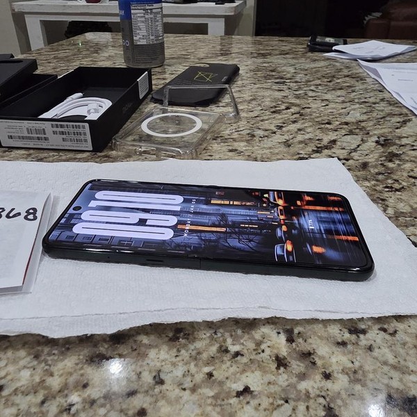 Motorola Razr Ultra (2025) - T-Mobile, PANTONE Scarab, 512 GB, 16 GB