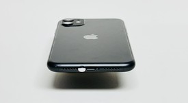 Mint
													Apple iPhone 11 - Unlocked, Black, 64 GB, A2111, photo 4 of 9