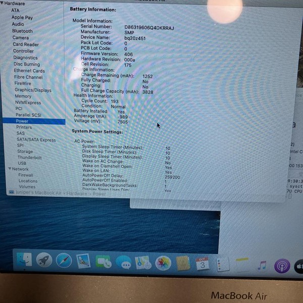 MacBook Air 2012 - 11 inch - 128 GB, Silver, 4 GB