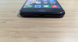 Fair
													Apple iPhone SE 3rd Gen 2022 - Unlocked, Midnight, 64 GB, A2595, photo 3 of 15