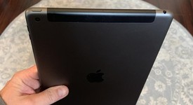 Mint
													Apple iPad 8th Gen - Unlocked, Gray, 128 GB, A2428, photo 6 of 6