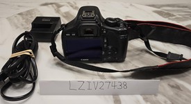 Good
													Canon EOS Rebel T2i, photo 2 of 7