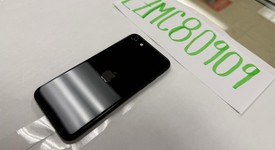 Mint
													Apple iPhone SE 3rd Gen 2022 - Unlocked, Midnight, 64 GB, A2595, photo 4 of 7